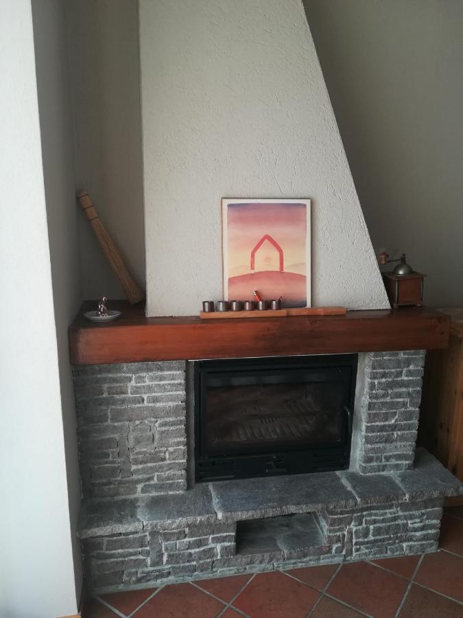 Rele B Apartman Temù Kültér fotó
