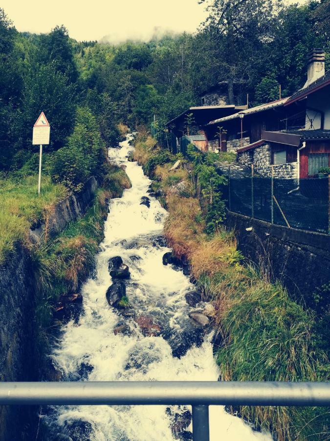 Rele B Apartman Temù Kültér fotó
