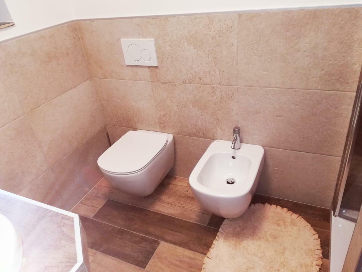 Rele B Apartman Temù Kültér fotó